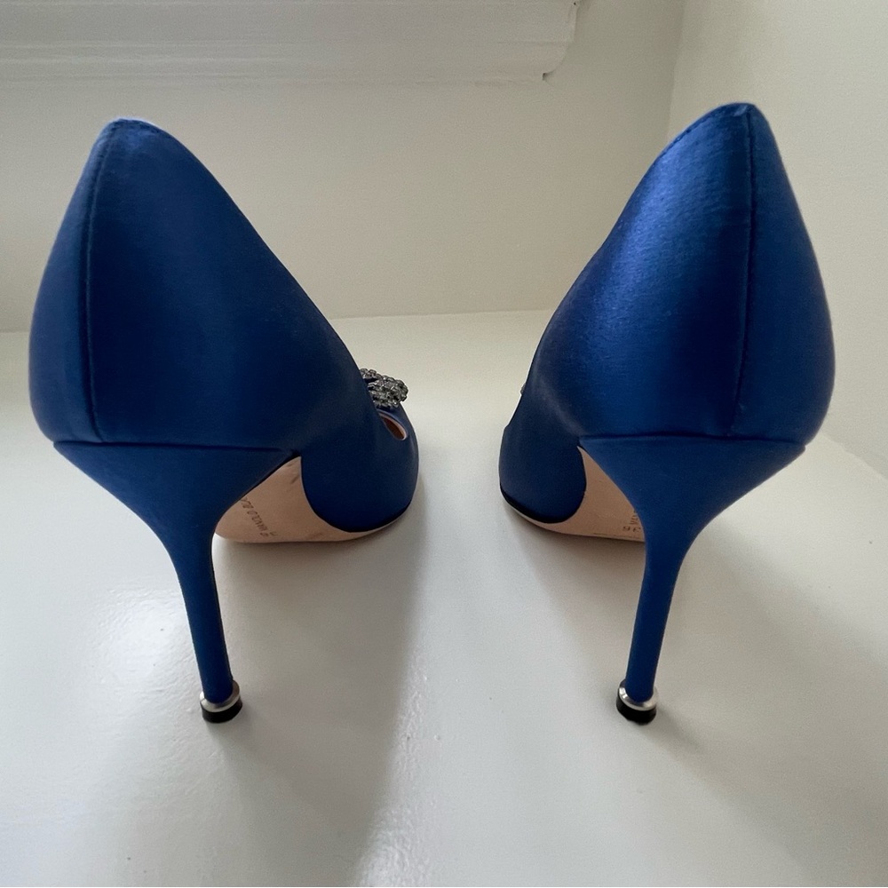 Manolo Blahnik Hangisi Blue Satin Jewel Pumps - Picture 10 of 13